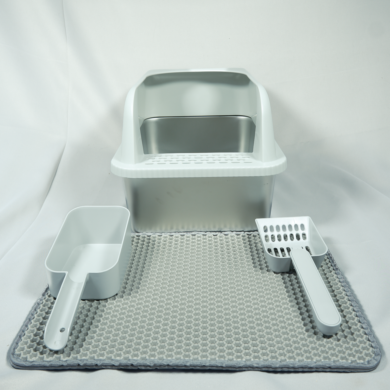 The Clean Getaway | Stainless Steel Cat Litter Box with High Walls, Scoop & Mat