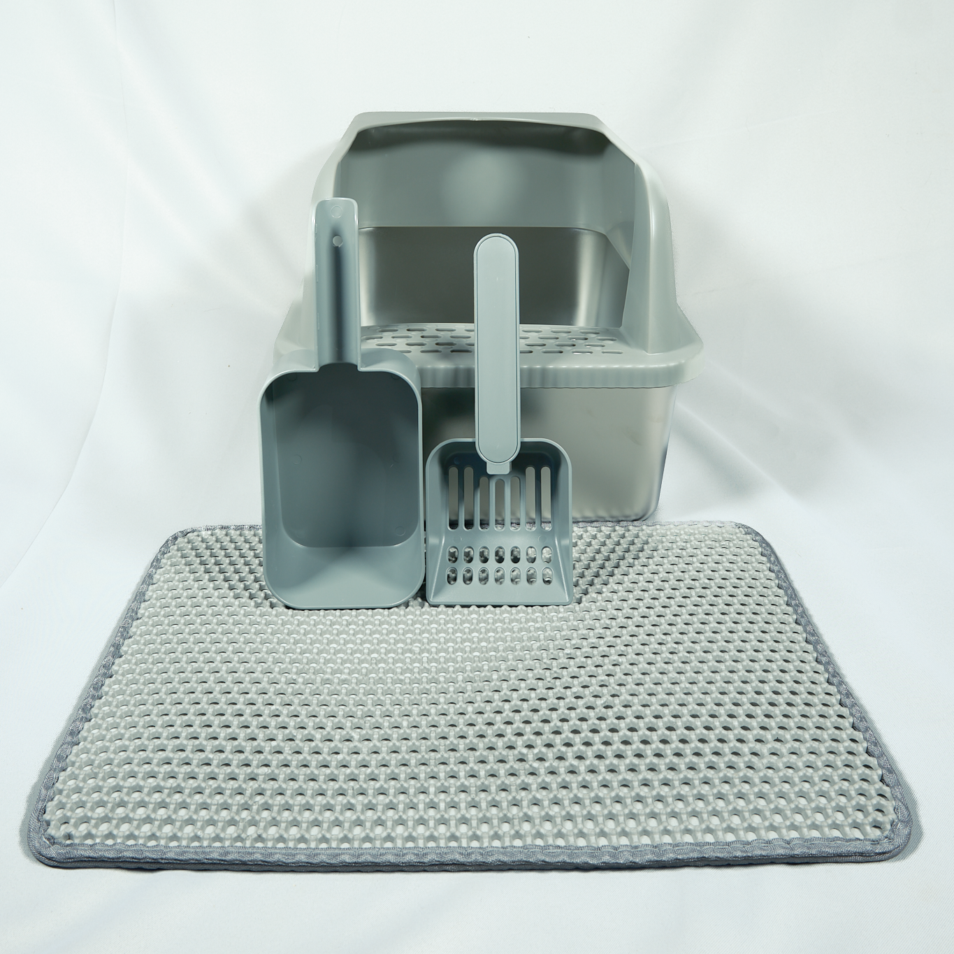 The Clean Getaway | Stainless Steel Cat Litter Box with High Walls, Scoop & Mat