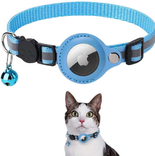Airtag collar for cats in blue.