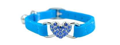 Velvet cat collar with heart pendant and bell – blue